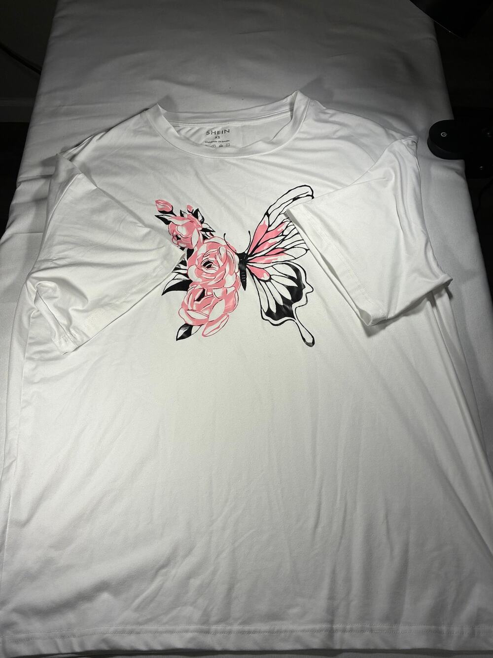 SHEIN White Rose Butterfly Graphic T-Shirt XS